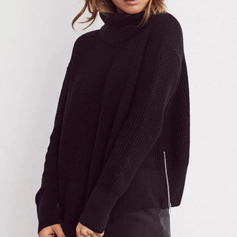 Vetta Capsule cropped boxy mockneck sweater - sz S  - black